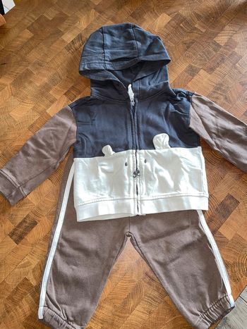 Ensemble survêtement