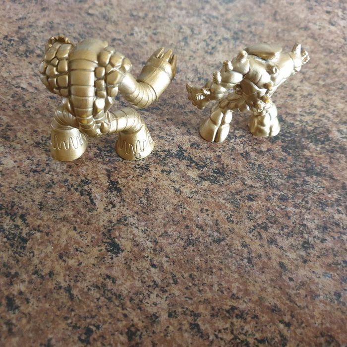 Magnifique lot gormiti dorés - photo numéro 3