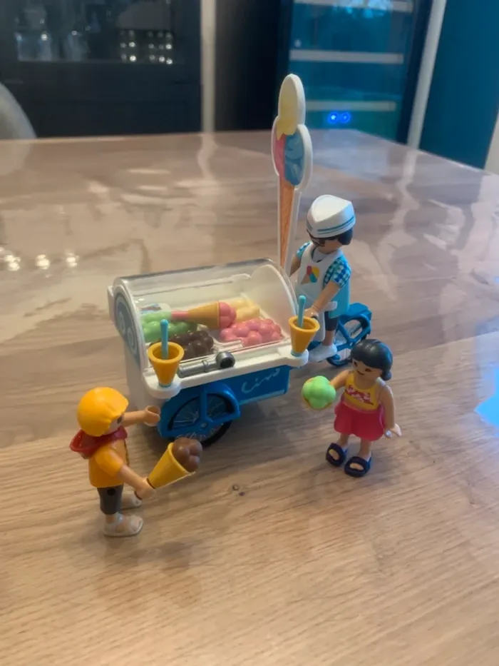 Playmobil set 9426 - Marchand de glace et triporteur - photo numéro 2
