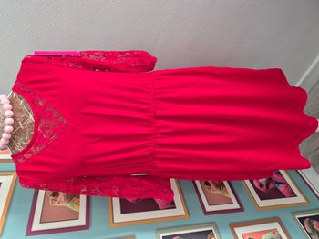 Robe rouge In Extenso dentelle taille 36-38