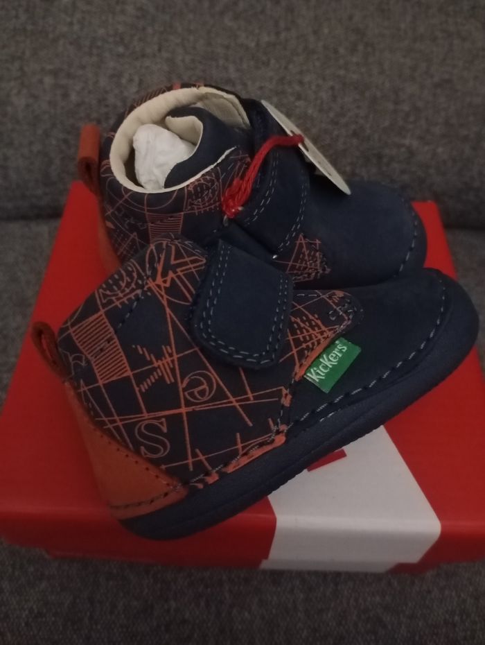 Kickers neuves mixte en taille 18 - photo numéro 5