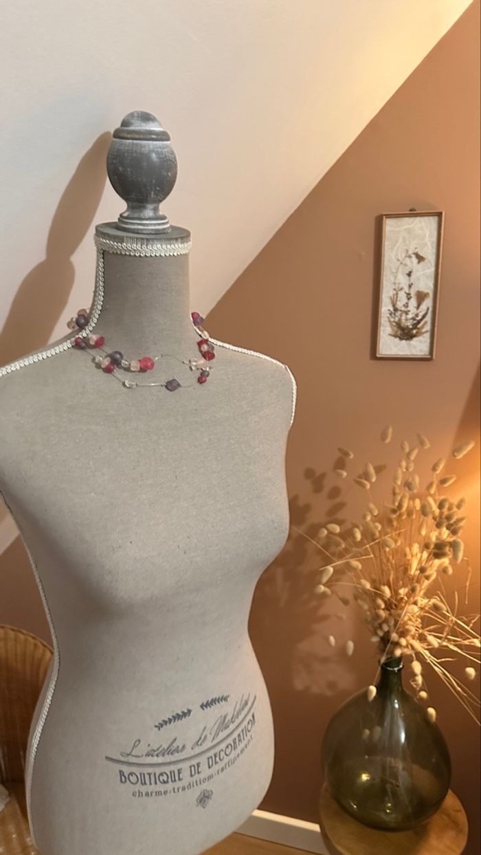 💗 Collier Yves Rocher Pierres roses & violettes – Très bon état - photo numéro 3