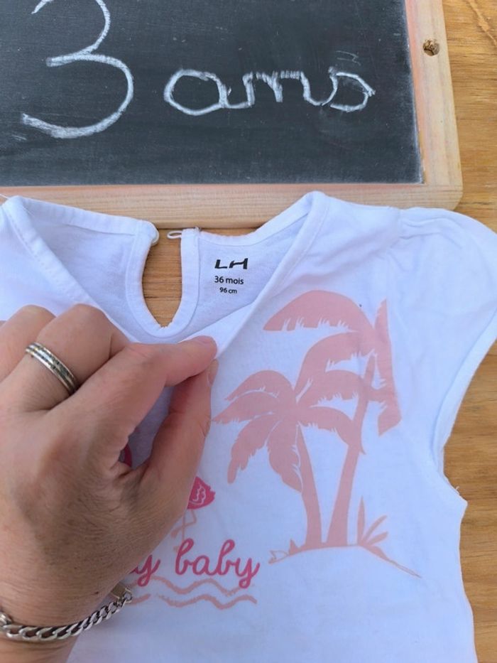 Ensemble short t-shirt taille 3 ans en très bon état - photo numéro 3