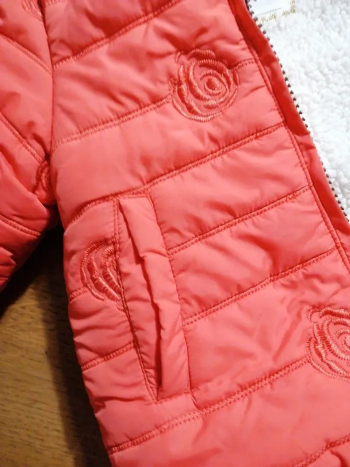 Doudoune d'hiver à capuche ikks Taille 12 mois - photo numéro 4