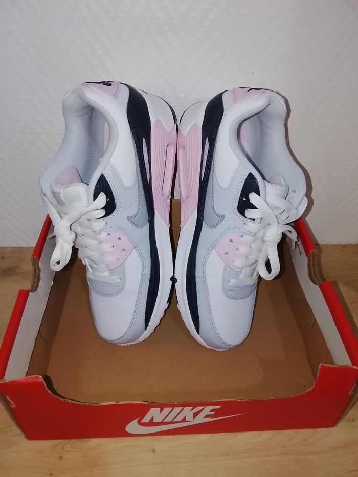 Nike Air Max 90 taille 37.5 - photo numéro 7