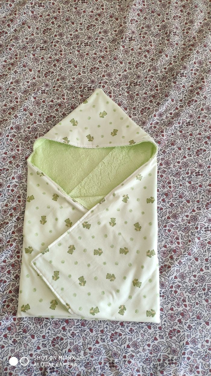 Cape de bain bébé 0 A6 mois