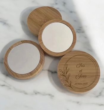 Miroir de poche en bambou personnalisé. Cadeau mariage/EVJF…
