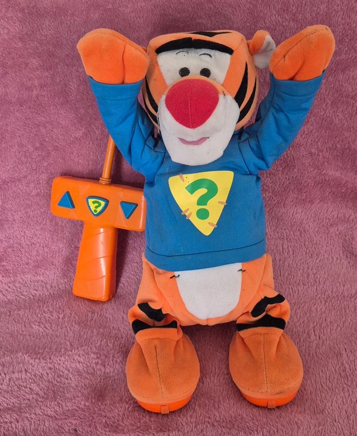 Tigrou Super Détective Télécommandé