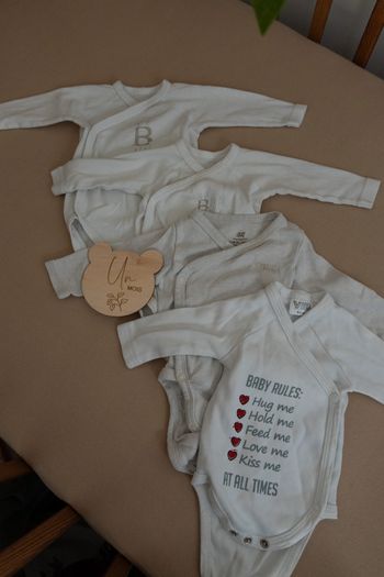 lot bodies body 1 mois divers blanc manche longue