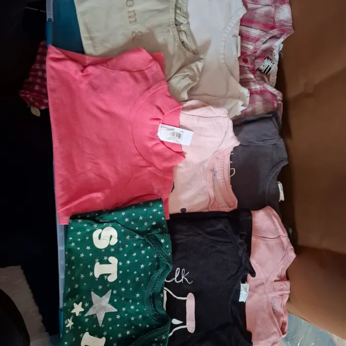 Lots 35 vêtements 18 mois. - photo numéro 4