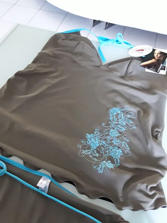 Joli maillot de bain neuf pour femme enceinte - photo numéro 3