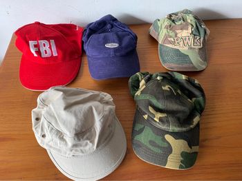 Lot de 5 casquettes garçon (223)