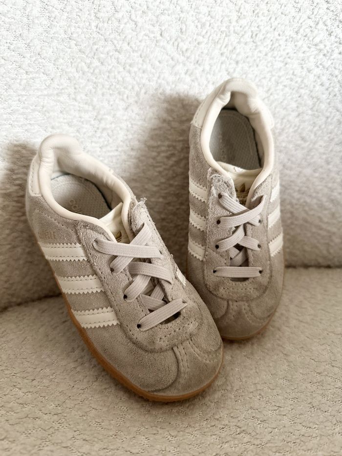 Adidas Gazelle beige 23,5