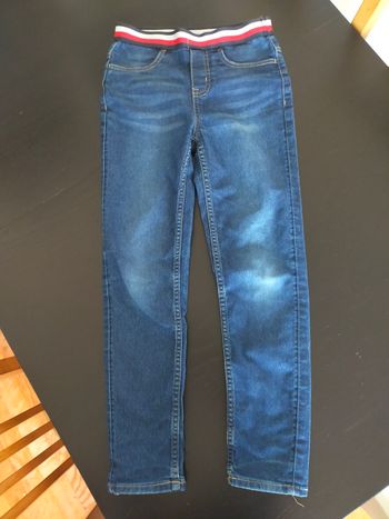 Jean slim Tommy Hilfiger taille 8-10 ans