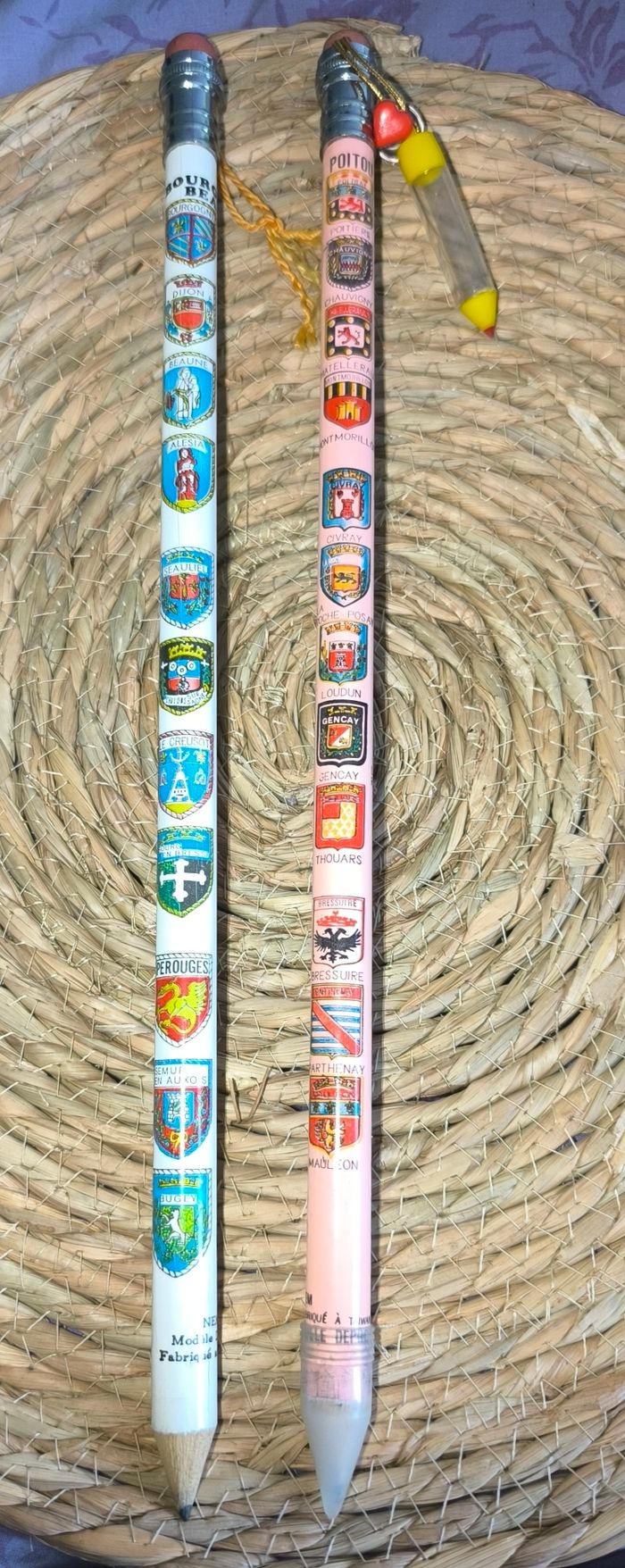 Crayons de papier géant régions de France