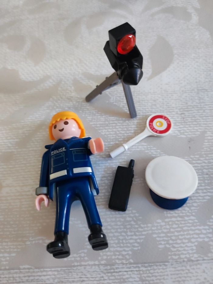 Playmobil policier - photo numéro 5