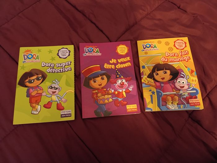 Lot de 3 livres de Dora l'exploratrice