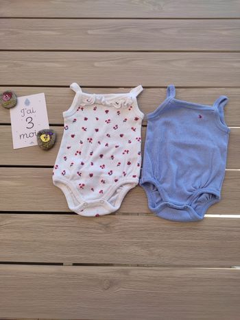 Lot deux bodies à bretelles