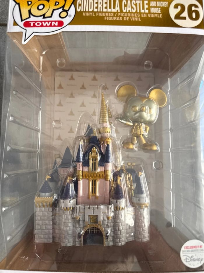 Figurine Funko Pop Town Cinderella Castle And Mickey Mouse Disney Gold 26 - photo numéro 2