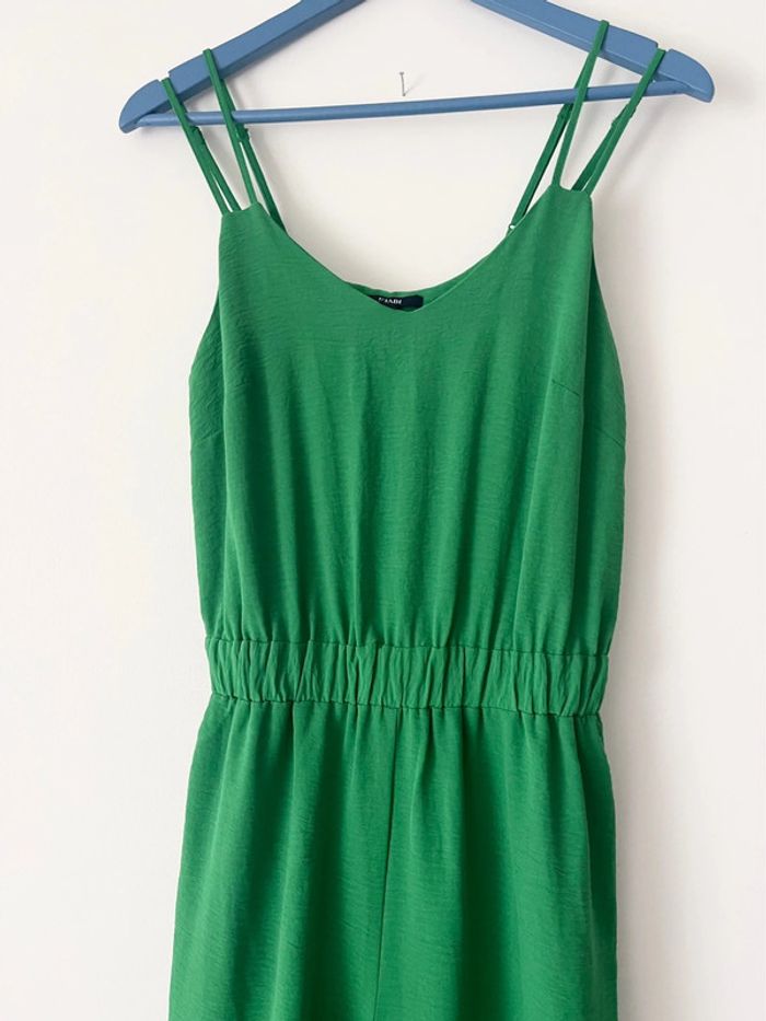 Magnifique combinaison verte longue sans manches à bretelles taille S Kiabi - photo numéro 2