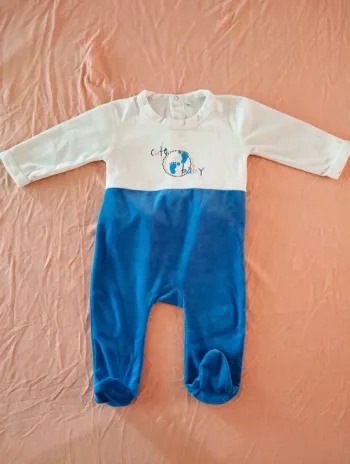* Pyjama chaud blanc et bleu Cute Baby T6M