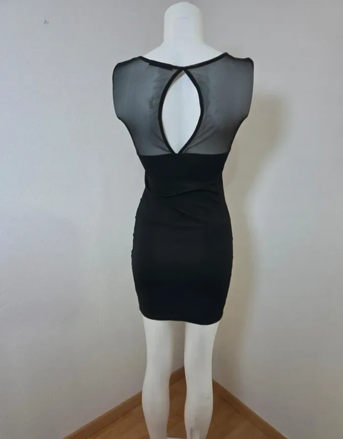Robe noire sexy & élégante – soirée / sortie - photo numéro 2