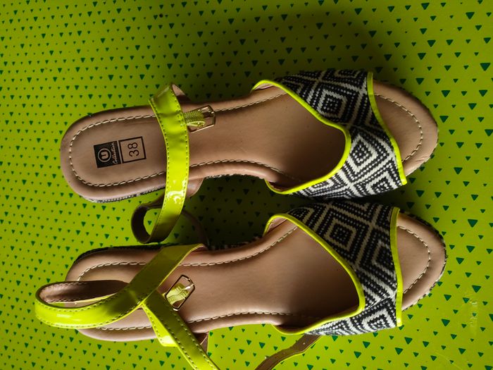 Chaussures semelle compensée 38