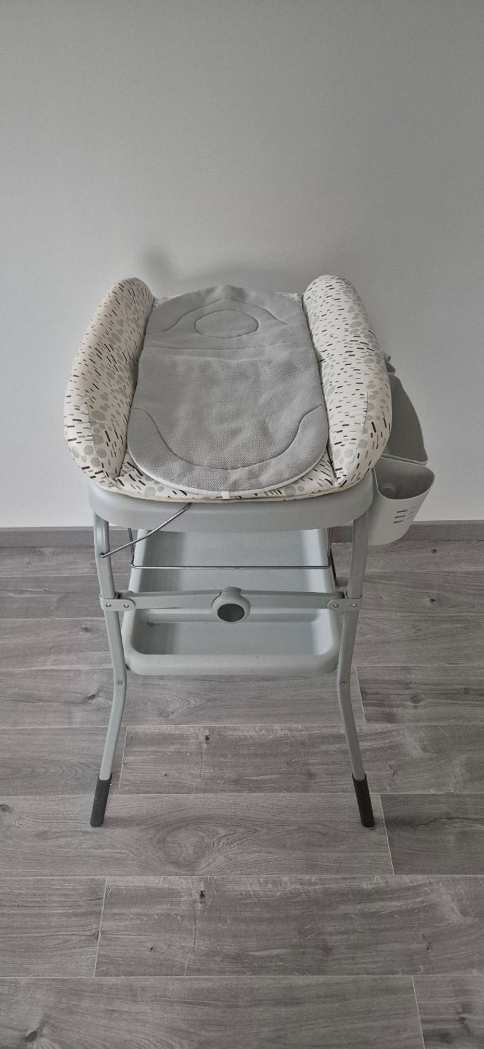 Table à langer avec baignoire - photo numéro 6