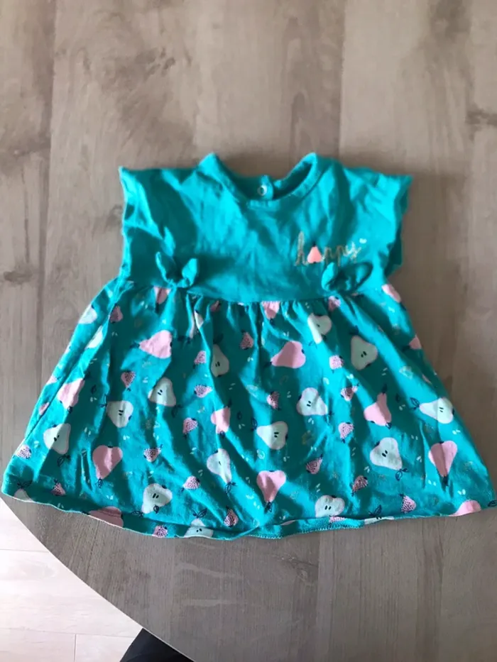 Robe manches courtes