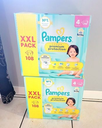 Lot de 2 packs de couches pampers  XXL taille 4