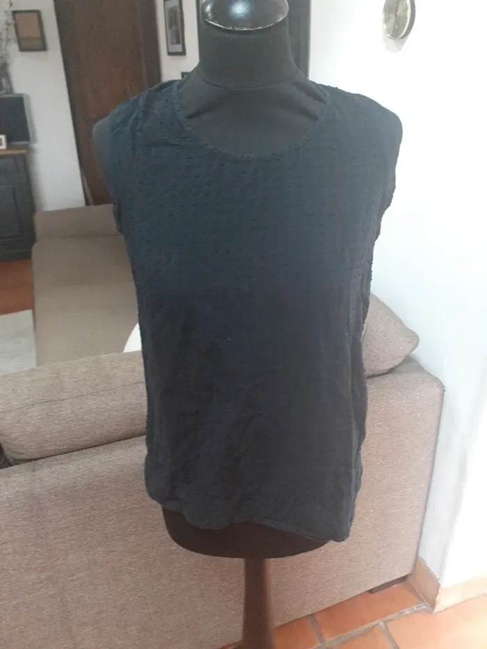 Blouse sans manches