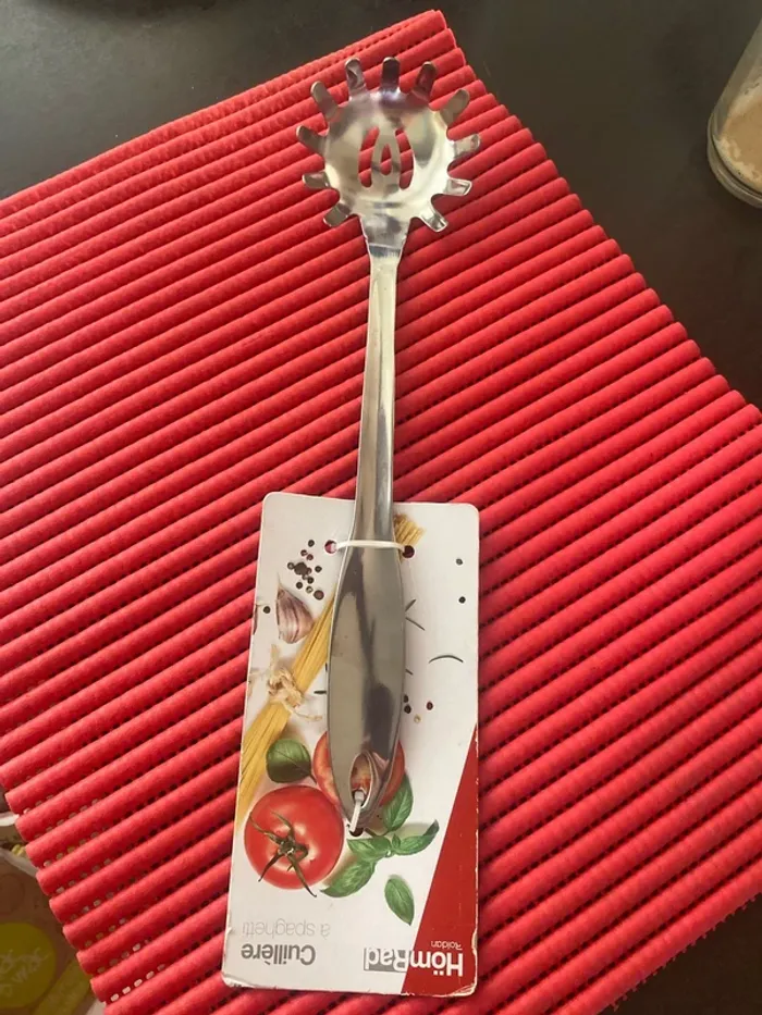 Cuillère à spaghetti hömrad
