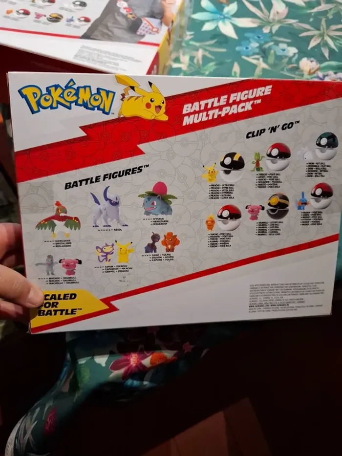 Magnifique coffret pokemon pikatchu neuf - photo numéro 3