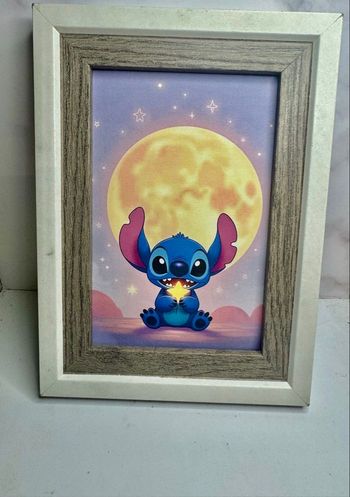 Affiche stitch lune 