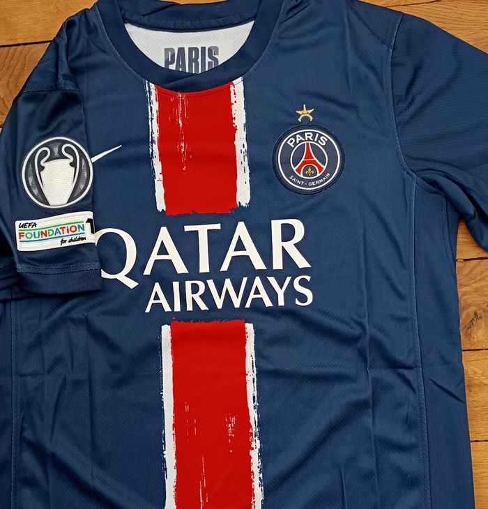 Maillot PSG taille XXL Champion Collector 25 avec patch  étoile - photo numéro 2