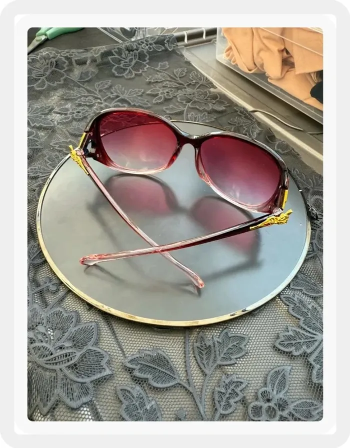 Lunette de soleil ronde rose - photo numéro 2