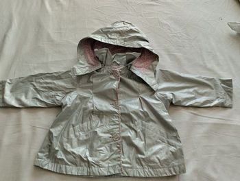 Imperméable taille 23 mois