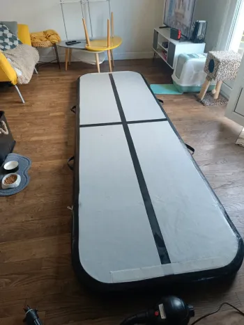 Air track avec pompe