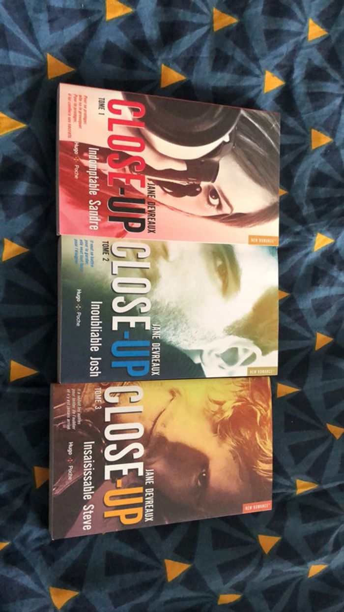 Livre trilogie  close up