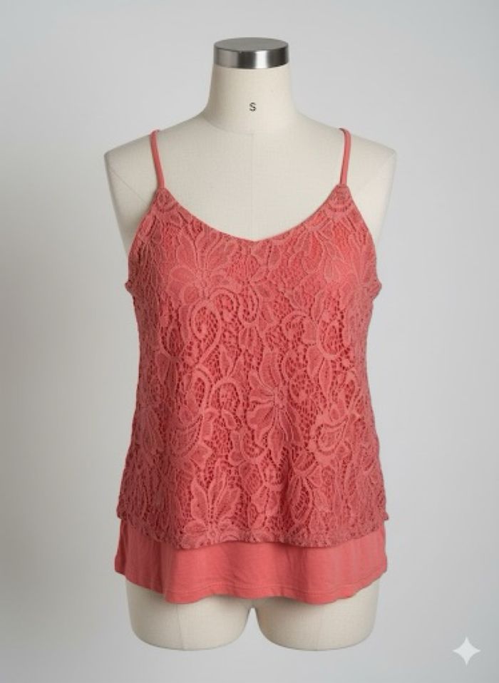 🌸 Débardeur Cache Cache en dentelle corail – Taille S