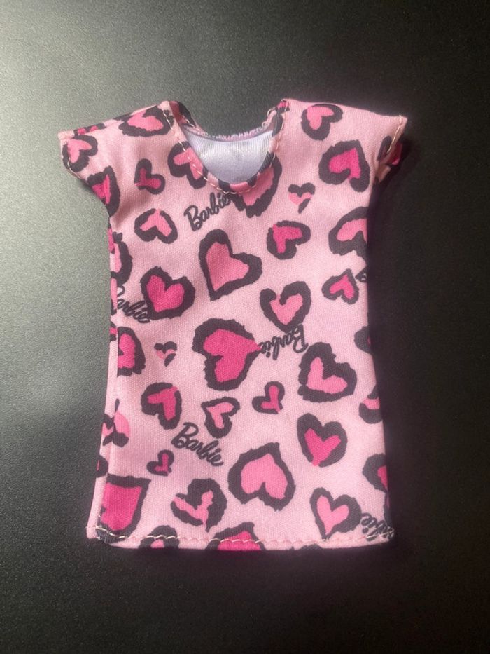 robe Barbie Fashionista cœurs roses