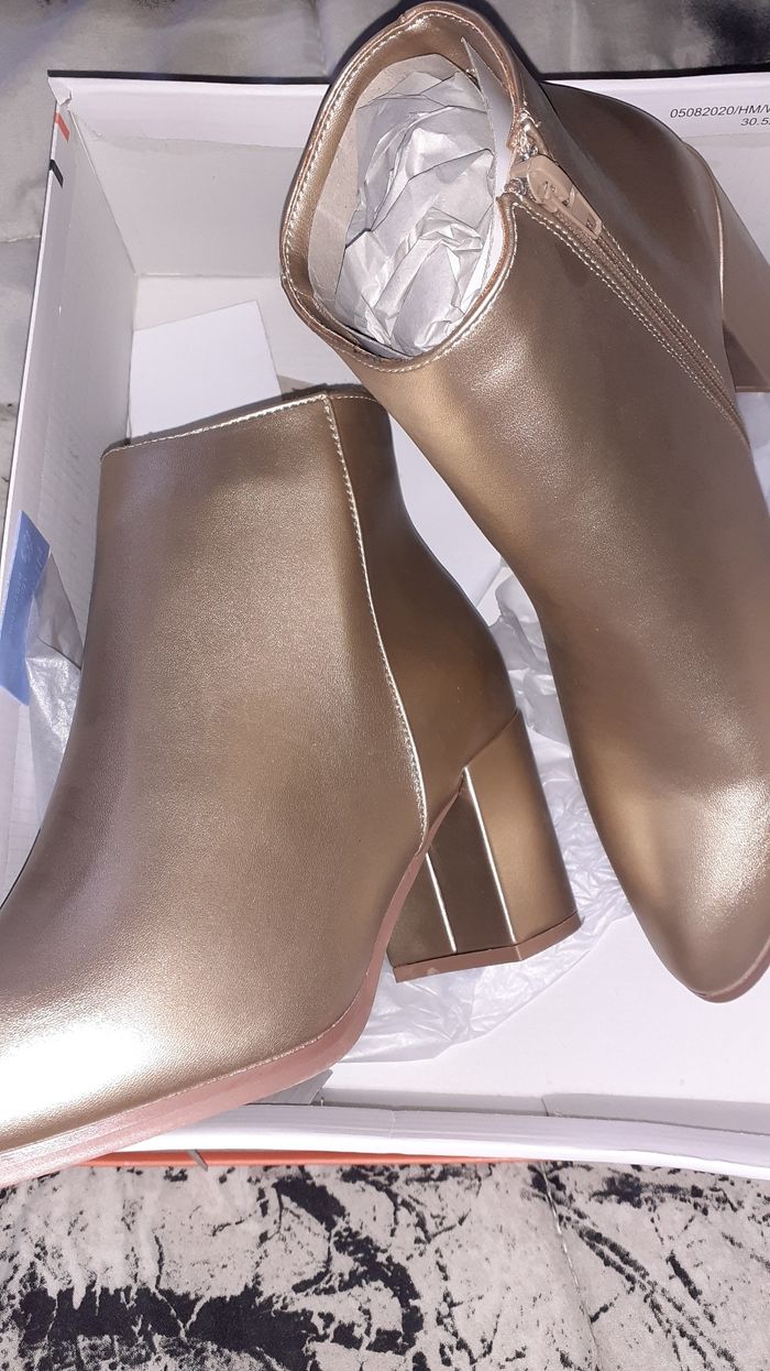 Bottines or - photo numéro 2
