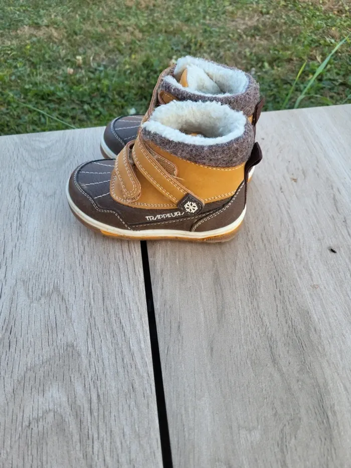 Chaussure fourrée taille 22 - photo numéro 3