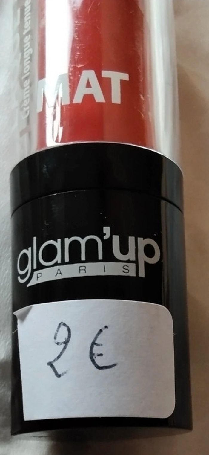 Laque à lèvres mat .glam'up - photo numéro 2