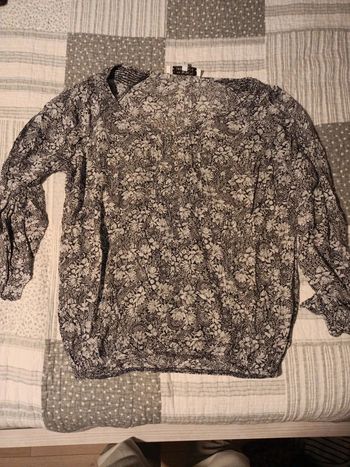 T-shirt femme taille 1 cache cache neuf sans étiquette bleu et blanc