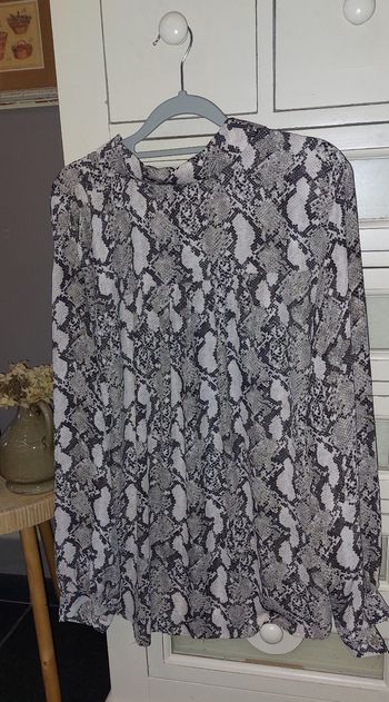 Chemisier motif "peau de serpent"