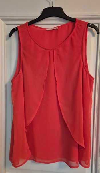 Haut sans manches rouge