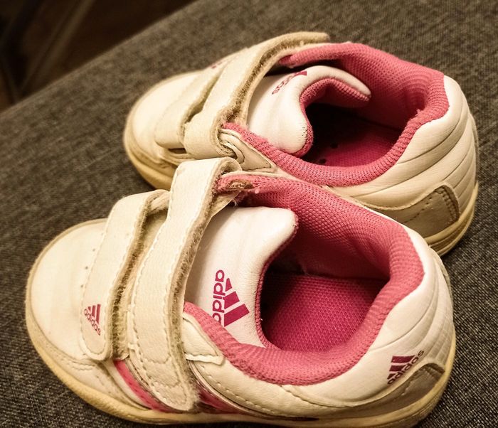 👟Baskets Adidas p.23 👟 - photo numéro 3