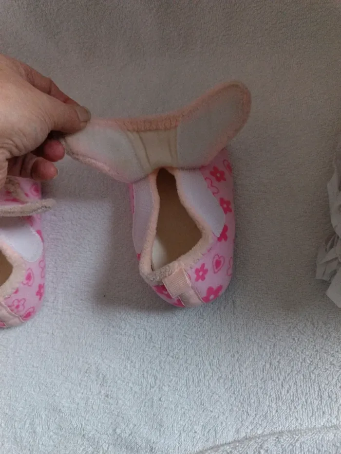 Chaussons rose 24-25 - photo numéro 4