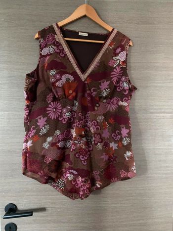 Blouse Blanche porte